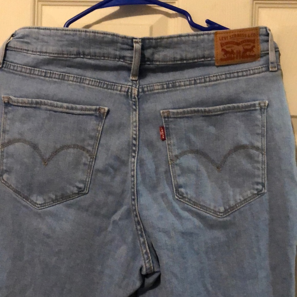 Levi’s - Picture 3 of 3